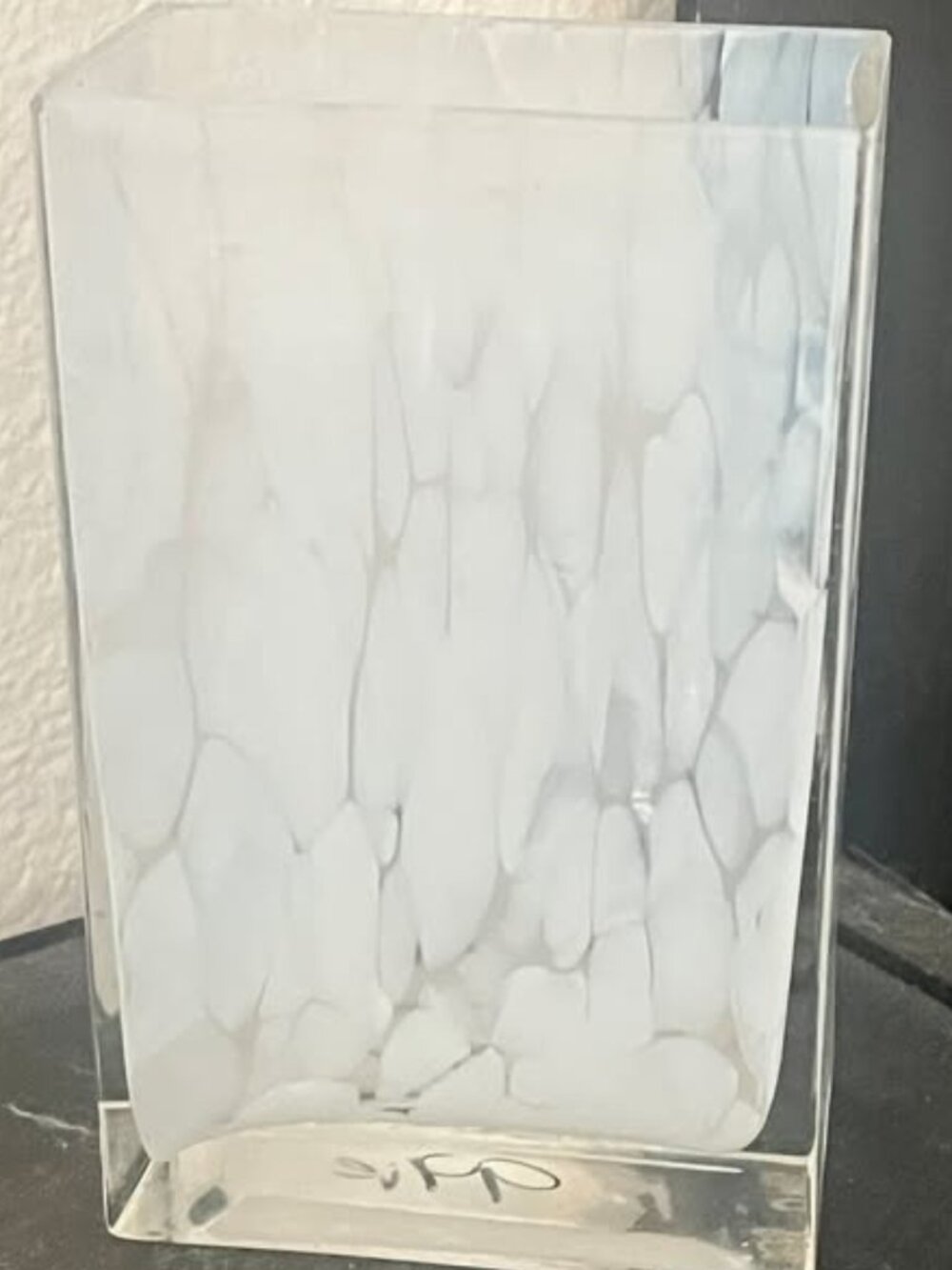Rectangle Glass Vase with Blue and White Marbles Design